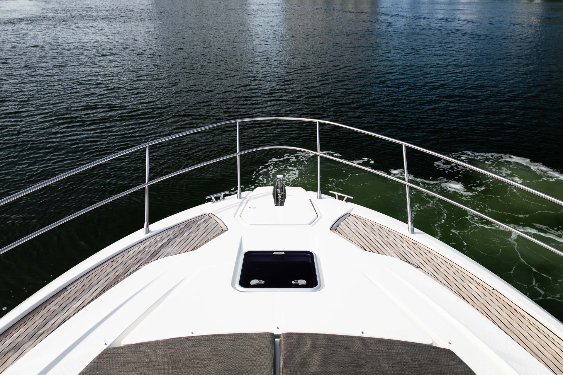 Yacht Photo 21